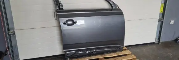 Audi Q7 4M Front door 4M0831052F PRAWE LZ7S