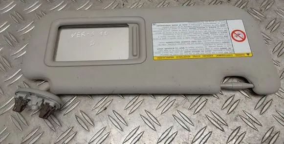 Sun visor