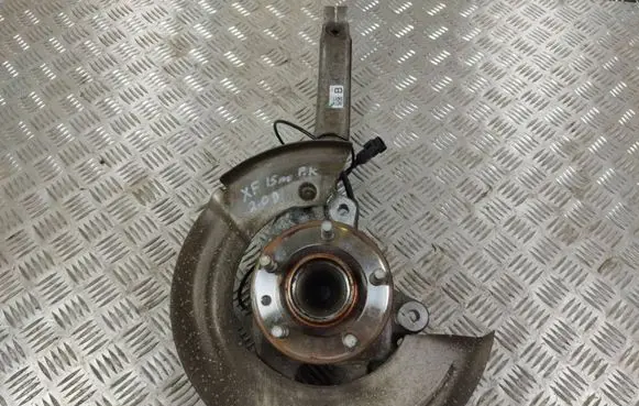 Jaguar XF X260 Front wheel hub X633K186AA