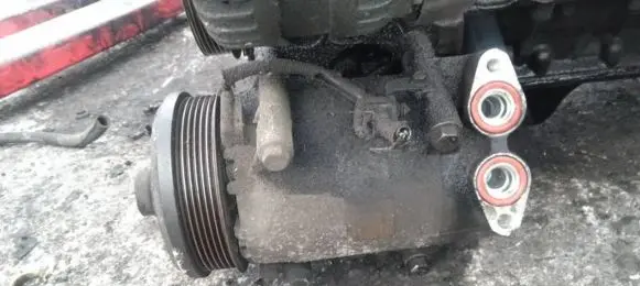Ford Focus C-MAX Air conditioning (A/C) compressor (pump)