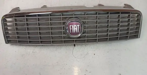 Fiat Linea Front bumper upper radiator grill 735388923