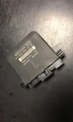 Mercedes-Benz E W210 Door control unit/module 2088201326