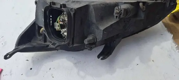 Ford Focus Headlight/headlamp 147897