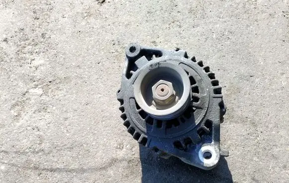 Nissan Almera Tino Generator/alternator