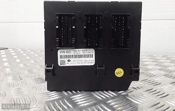 Audi A1 Engine control unit/module 8X0907063D