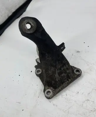 BMW 3 E46 Engine mounting bracket 6753296 AC146000 0222116