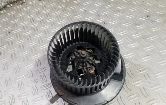 Volkswagen Caddy Heater fan/blower 1K1819015 24205331E 983226W