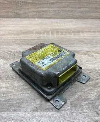 Mitsubishi Pajero Sport I Airbag control unit/module MR268168 X6T41181