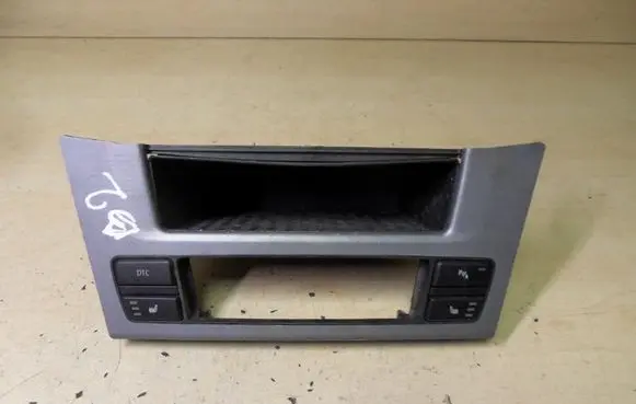 BMW 5 E60 E61 Glove box set 9139391 I3292
