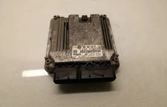 Volkswagen Golf Plus Engine control unit/module 03C906032A 03C906032