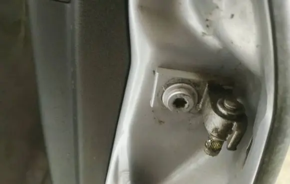 Audi A6 S6 C5 4B Rear door lower hinge