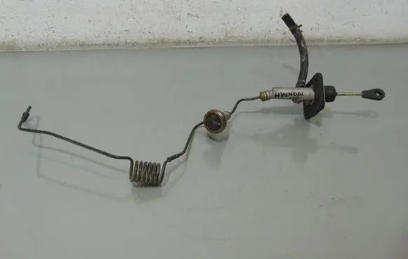 Hyundai i30 Clutch slave cylinder 