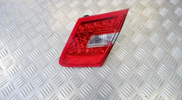 Mercedes-Benz E W212 Tailgate rear/tail lights A2128200864
