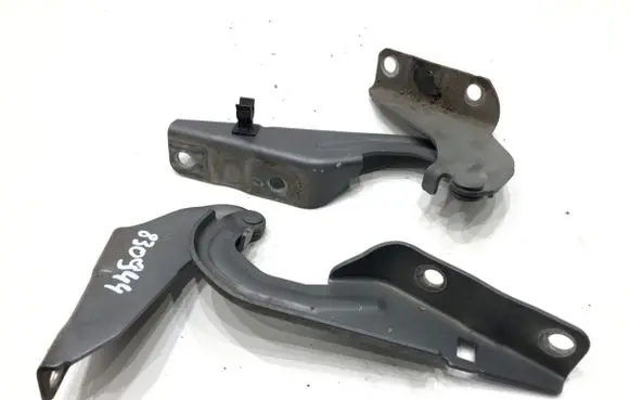 Mitsubishi Outlander Engine bonnet/hood hinges 