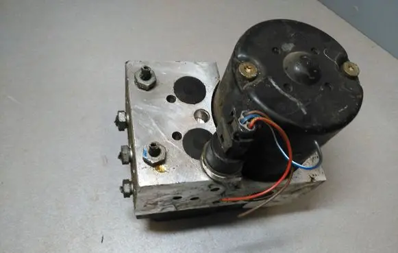 Mercedes-Benz E W210 ABS Pump 0044314812 0265202493 0130108096