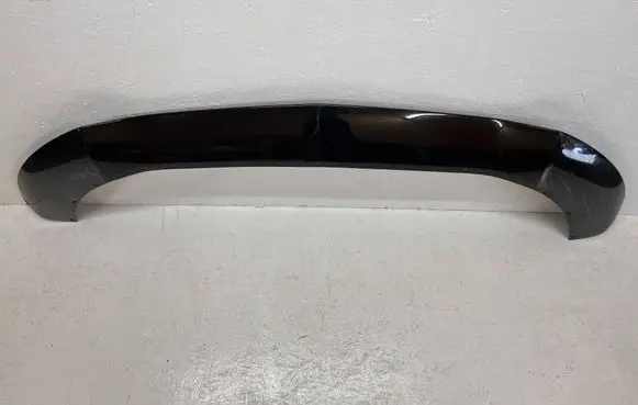 Front bumper lip