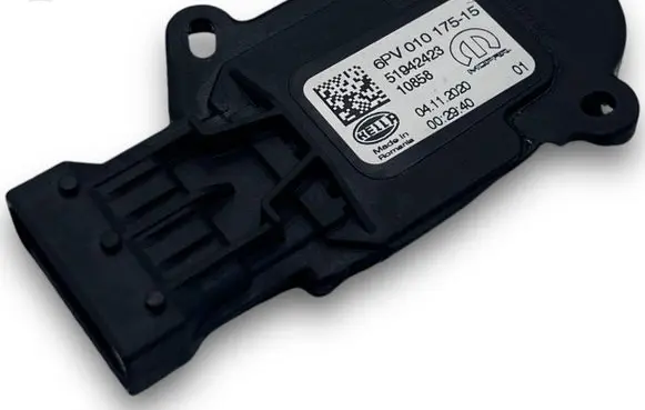 Jeep Renegade Central body control module A6111 51942423