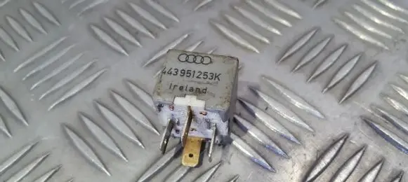 Audi A4 S4 B5 8D Other relay 443951253k 899512