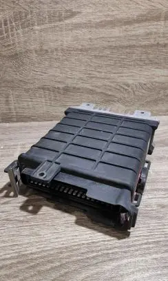 Volkswagen Golf III Engine control unit/module ECU 443907311b 02611200261
