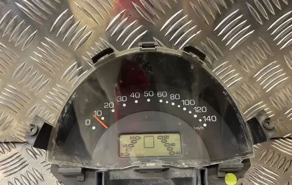 Smart ForTwo I Speedometer (instrument cluster) 110008872014