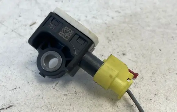 Audi A6 S6 C7 4G Airbag deployment crash/impact sensor 4H0959643 120720203