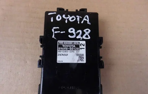 Toyota Yaris Other control units/modules 896900D120
