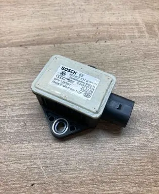 Audi A4 S4 B7 8E 8H ESP acceleration yaw rate sensor 8E0907637B 0265005618