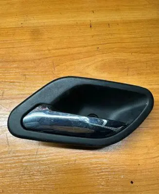BMW 5 E39 Front door interior handle 7032925