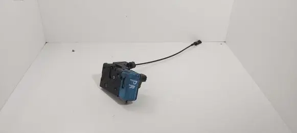 Volvo S80 Front door lock 8485305