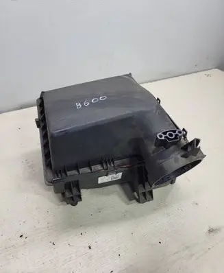 Air filter box