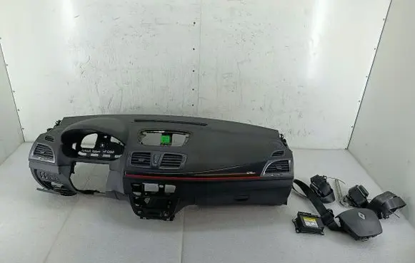 Renault Megane III Dashboard 681005907R