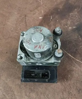 Mitsubishi Endeavor ABS Pump 12625X044100B MB25X041