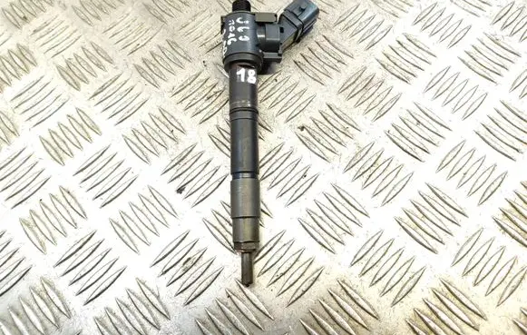 Volvo V60 Fuel injector 31336878