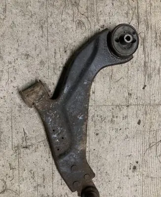 Jaguar X-Type Front lower control arm/wishbone