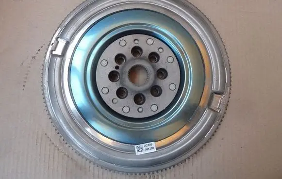 Mercedes-Benz GLC C253 Dual mass flywheel A2740301200