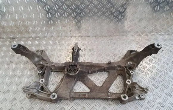 Volkswagen PASSAT B8 Front subframe 3Q0199369E