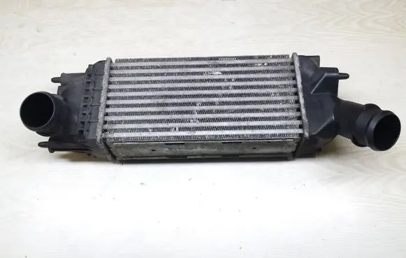 Citroen C5 Intercooler radiator 9657073480