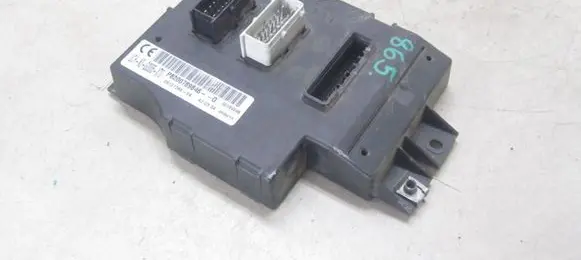 Renault Trafic III (X82) Other switches/knobs/shifts 8200789846