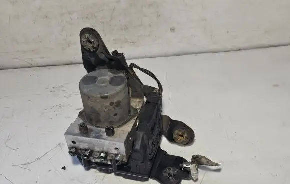 Renault Megane II ABS Pump 8200685699 0265234601