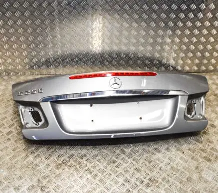 Mercedes-Benz E C207 W207 Tailgate/trunk/boot lid A2077500175