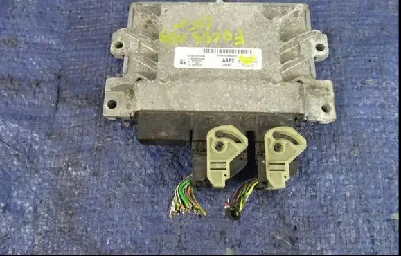 Ford Focus Engine control unit/module F1FA-12A650-HC S180127104B