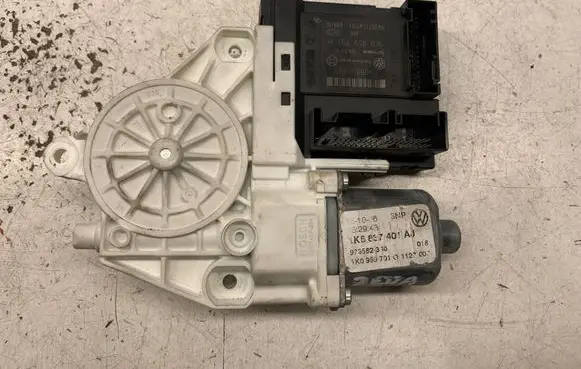 Volkswagen Jetta V Front door window regulator motor 1K5837401AJ 1K0959701Q 973562340