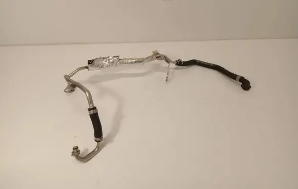 Engine coolant pipe/hose