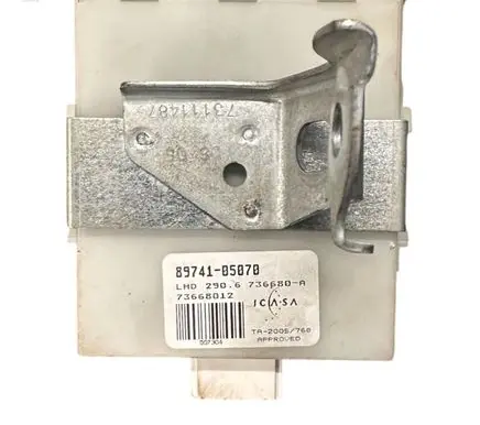 Toyota Avensis T250 Door control unit/module 8974105070 73668012
