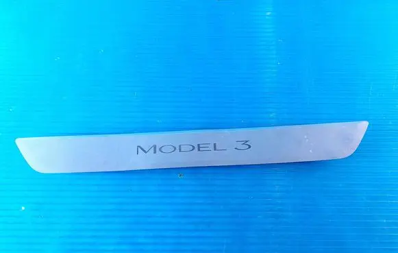 Tesla Model 3 Front sill trim cover 109084400C 135592 1806152