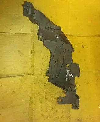 Renault Megane III Headlight/headlamp mounting bracket 