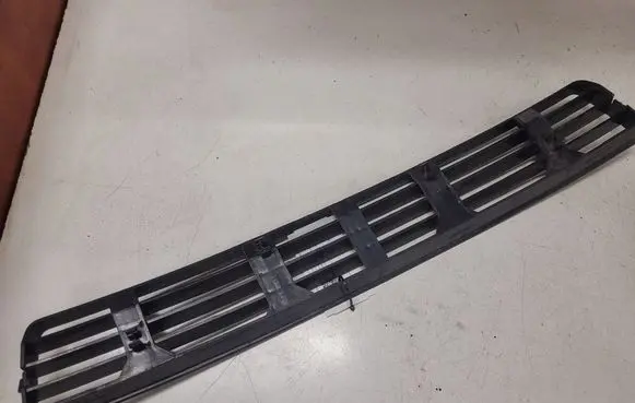 Audi A4 S4 B5 8D Front bumper lower grill