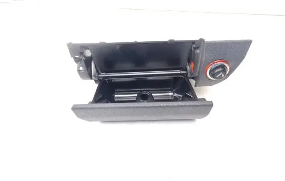 Car ashtray