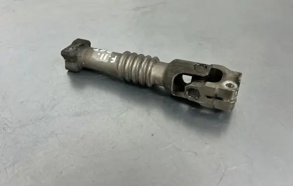 BMW 5 F10 F11 Steering column universal joint