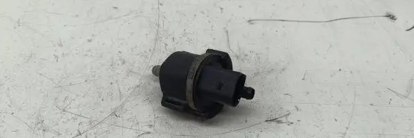 Audi A4 S4 B5 8D Valve vacuum 058133459